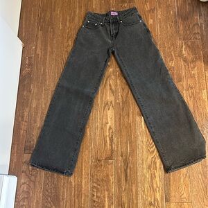 EDIKTED - “Raelynn Washed Low Rise Jeans”, Black, Black Washed, Low Rise